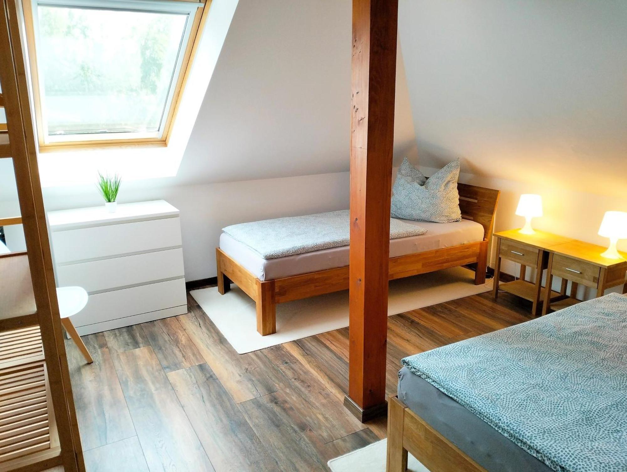 Ferienwohnung Am Waldesrand - Garten, Terrasse, Grill, Luftkuehler, Massagesessel, Kinderspielecke, Spielekonsole คอตต์บุส ภายนอก รูปภาพ